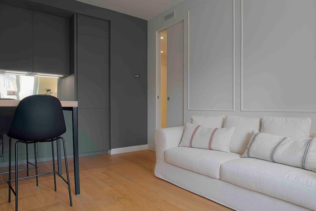 Design In The Center Of Appartamento Milano